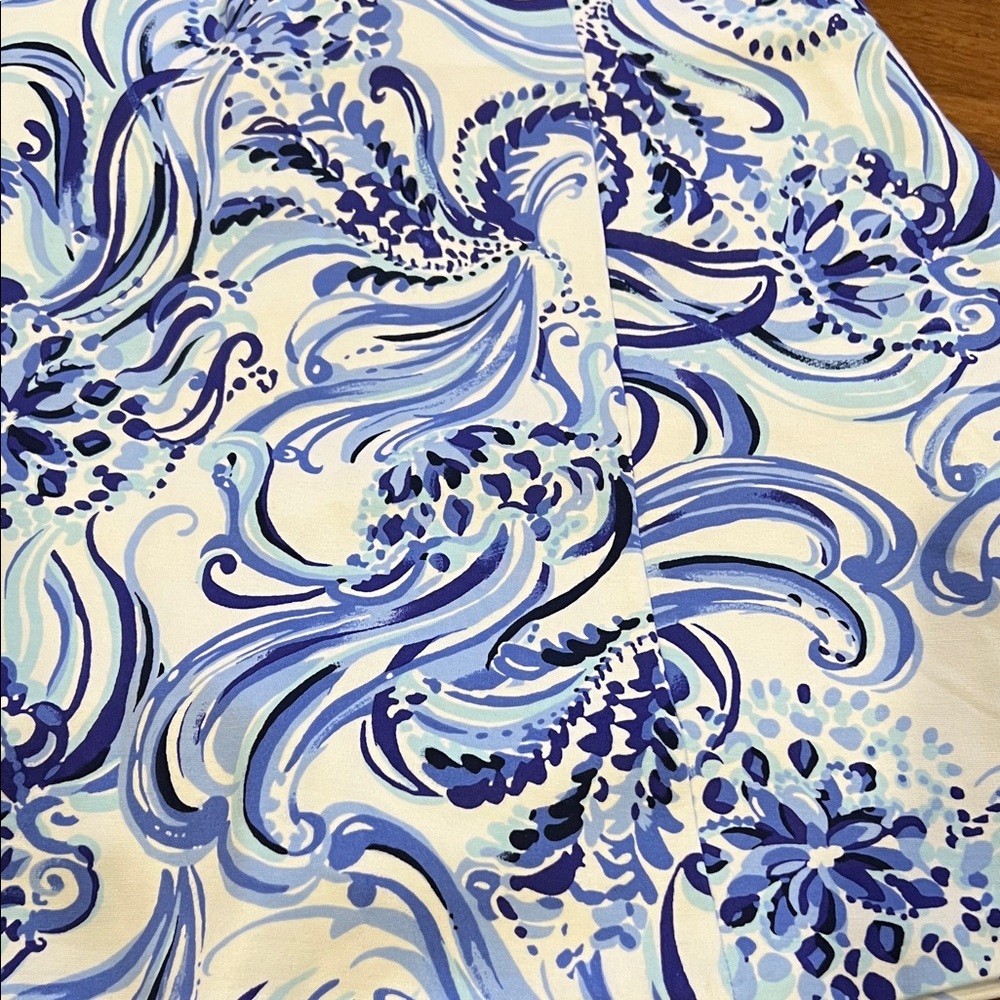 Lilly Pulitzer Blue and White Swirl Madison Skort - Medium - Picture 6 of 6